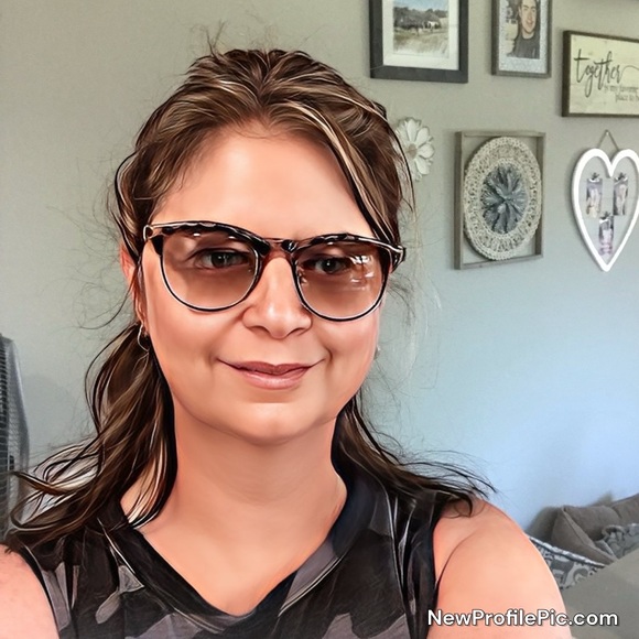 WELCOME TO MY CLOSET! - Picture 5 of 6